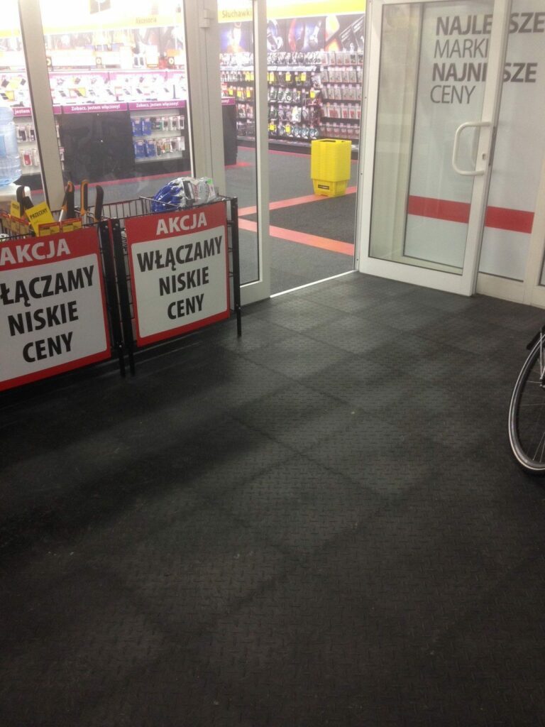 Magasin de vélos, Pologne