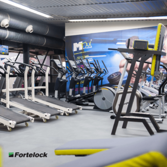 Revêtement de sol en PVC Fortelock pour les centres de remise en forme et les salles de sport
